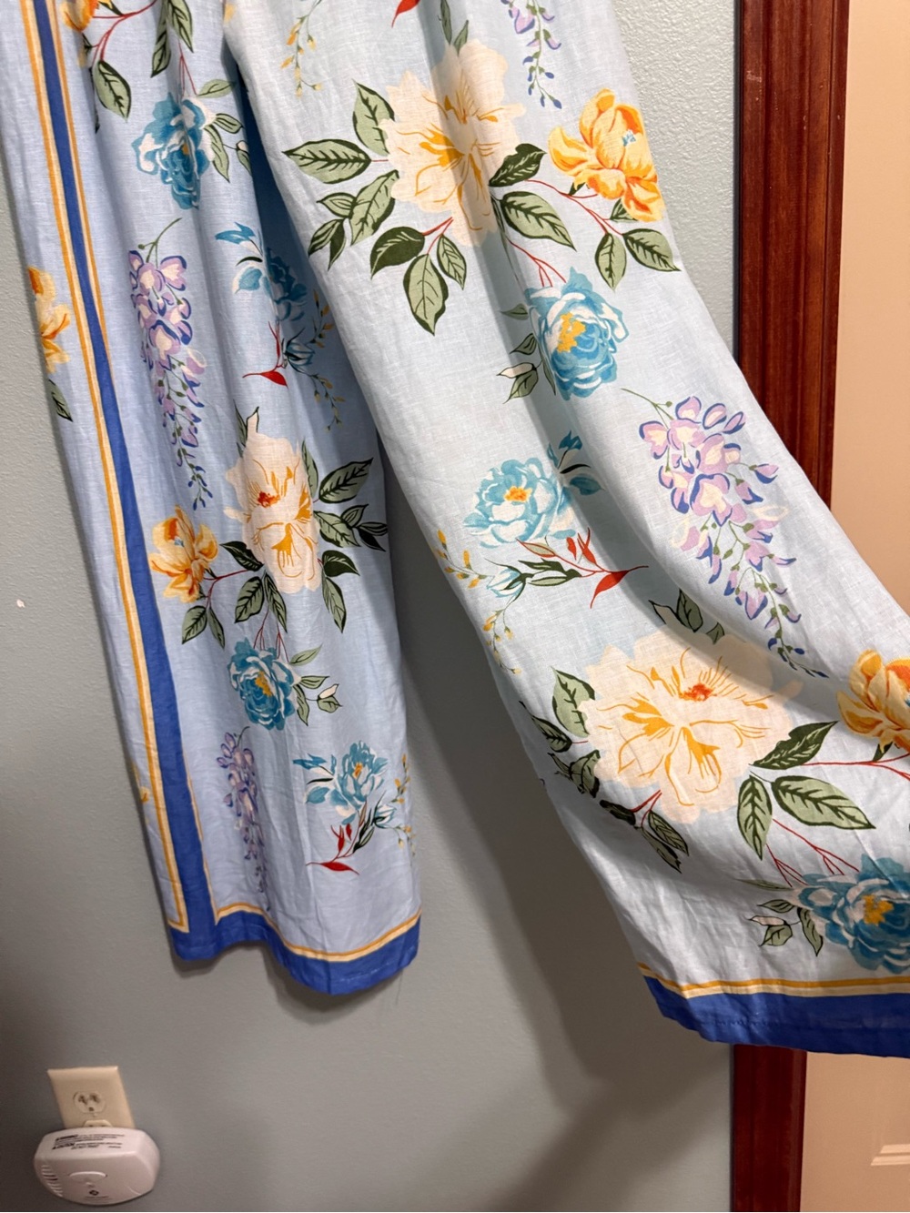 Joie Light Blue Floral Wide-Leg Linen-Blend Pants - Picture 6 of 12